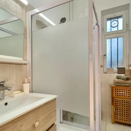 Le Saint Symphorien - 15 Min A Pied Du Stade *